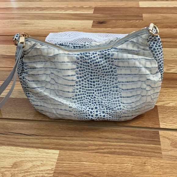 Vince Camuto Handbags - Women Vince Camino purse